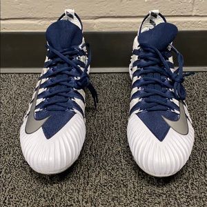 Nike Alpha Menace Elite Football Cleats